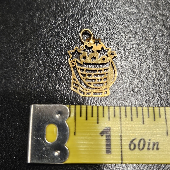 Longaberger Jewelry - Longaberger 14 Kt Gold Star Basket Necklace